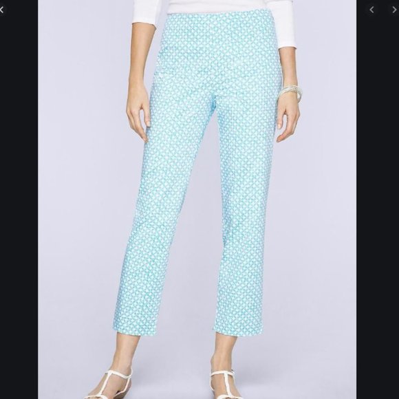 Talbots Pants - Talbots Heritage Blue White Dinner Plate Capris 8P